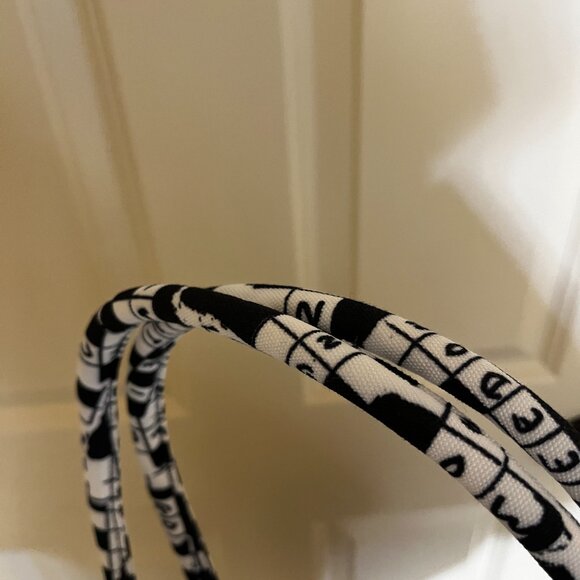 Diane von Furstenberg 50th Anniversary Tote Bag Crossword NEW - Picture 3 of 9